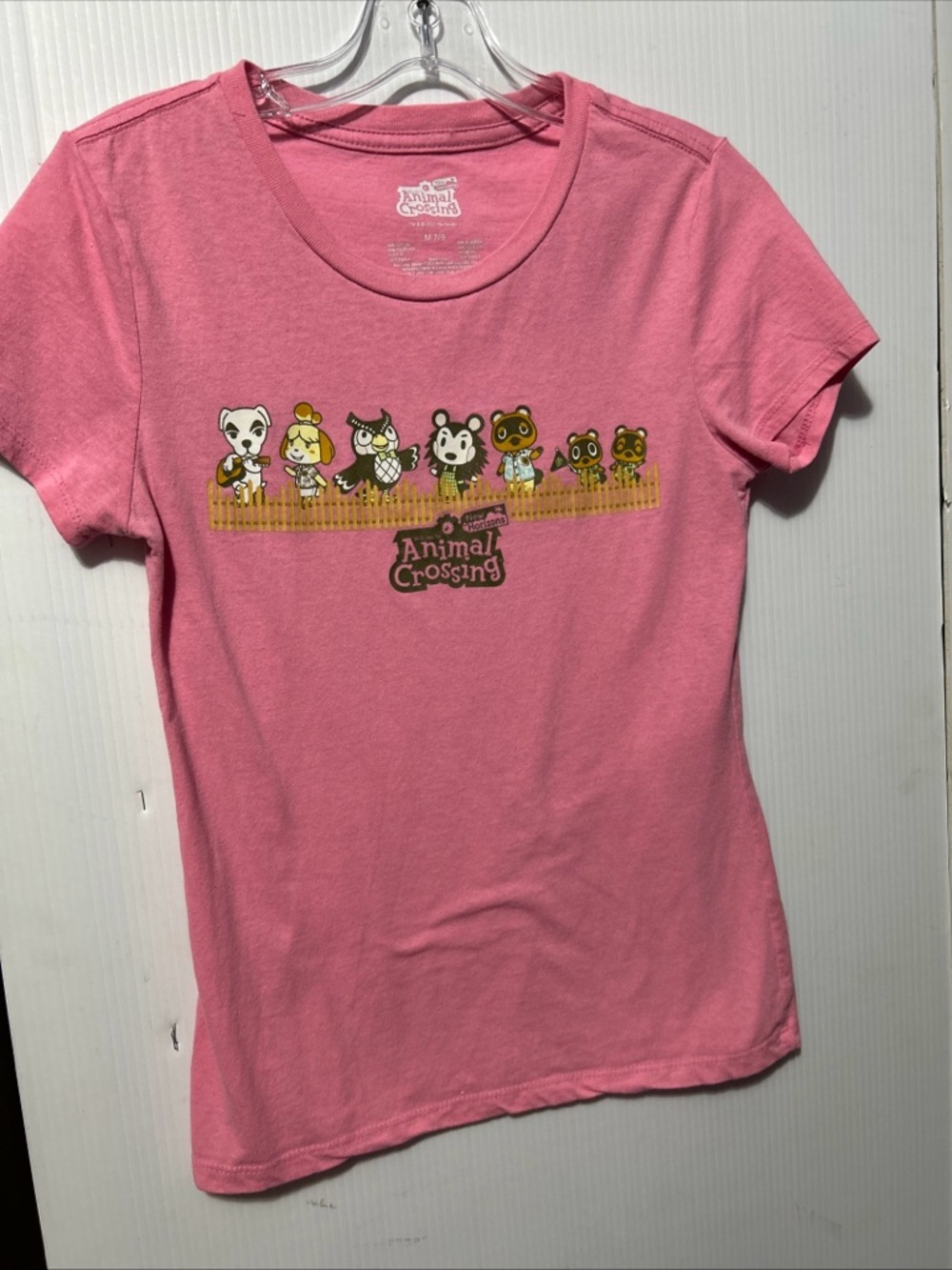 Animal Crossing Official Nintendo New Horizons T Shirt M (7-8) Girls Pink